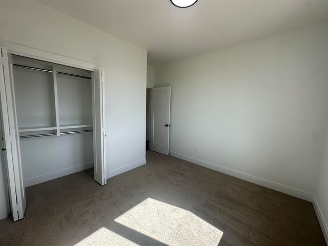 3137 Pine Grove Cir, Wichita, KS 67205