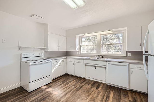 7348 S Us Highway 183 Highway, Lockhart, TX 78644