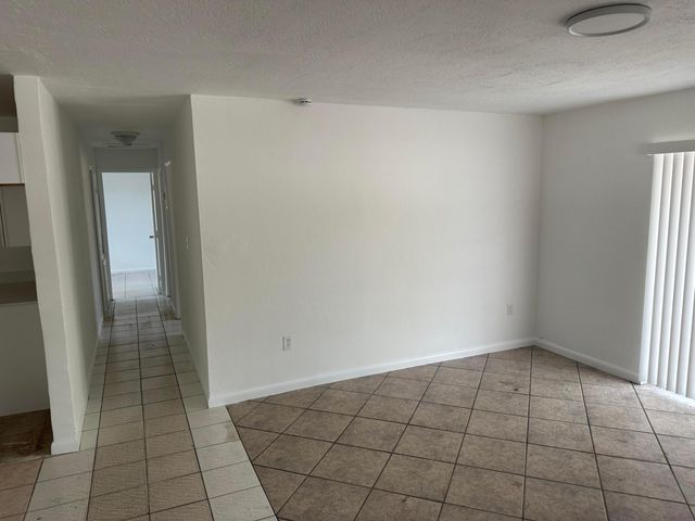 115 Maple Avenue, Fort Pierce, FL 34982