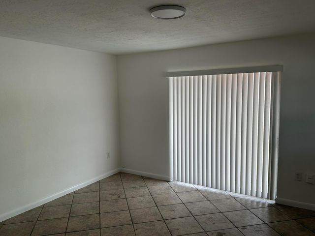 115 Maple Avenue, Fort Pierce, FL 34982