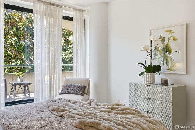 300 3rd Street 321, San Francisco, CA 94107
