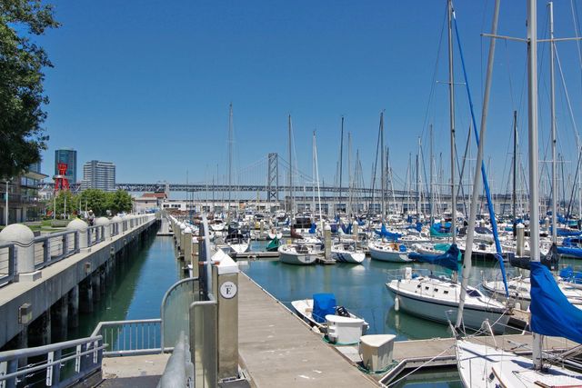 300 3rd Street 321, San Francisco, CA 94107