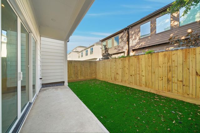2630 Persa Street, Houston, TX 77098