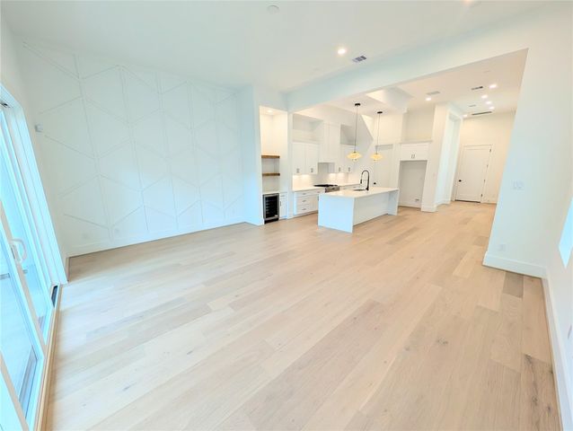 2630 Persa Street, Houston, TX 77098