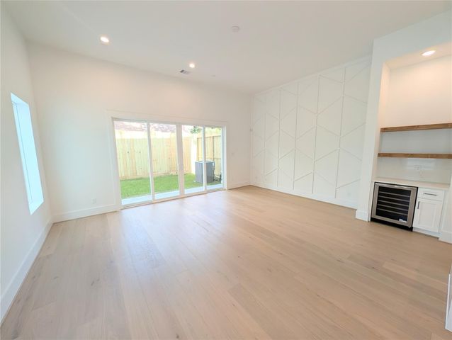 2630 Persa Street, Houston, TX 77098