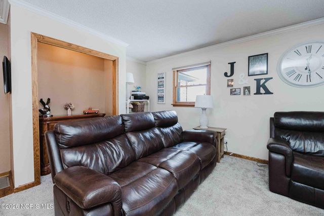 1100 Stall Drive, Findlay, OH 45840