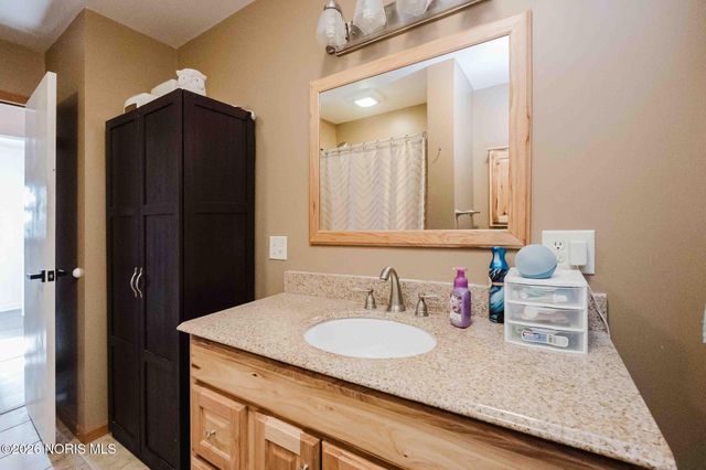 1100 Stall Drive, Findlay, OH 45840