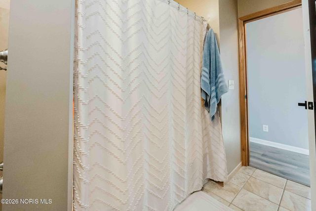 1100 Stall Drive, Findlay, OH 45840