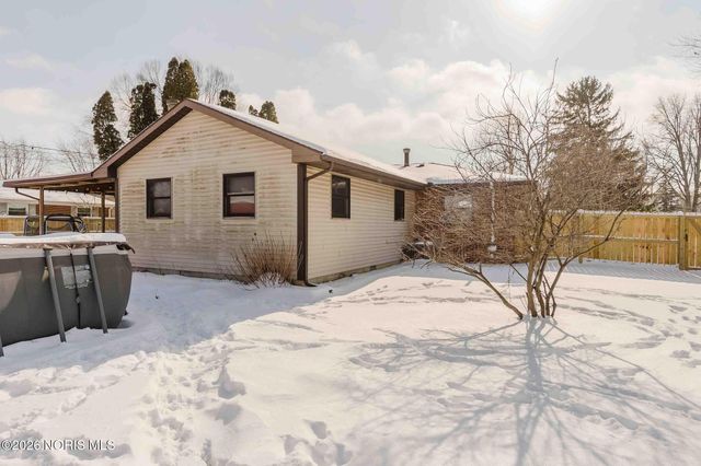 1100 Stall Drive, Findlay, OH 45840