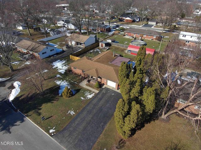 1100 Stall Drive, Findlay, OH 45840