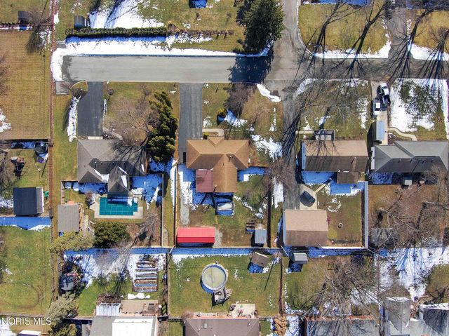 1100 Stall Drive, Findlay, OH 45840