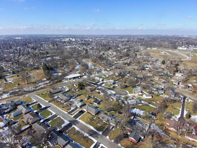 1100 Stall Drive, Findlay, OH 45840