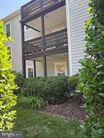 10143 OAKTON TERRACE RD, Oakton, VA 22124