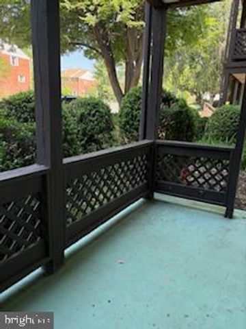 10143 OAKTON TERRACE RD, Oakton, VA 22124