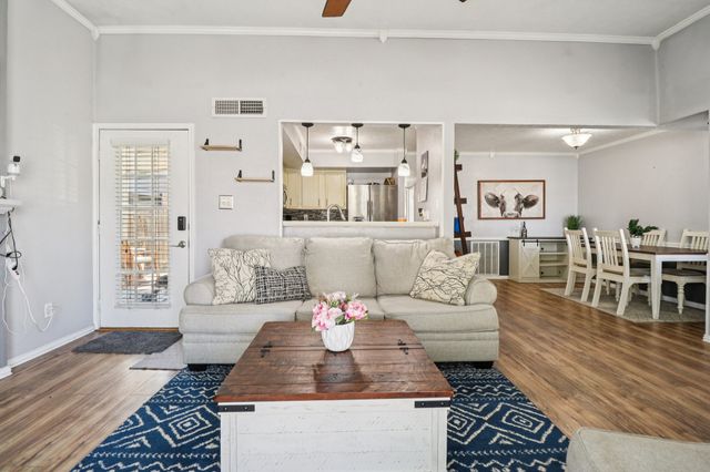 2446 E Timberview Lane, Arlington, TX 76014