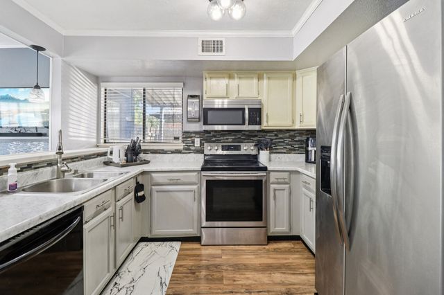 2446 E Timberview Lane, Arlington, TX 76014