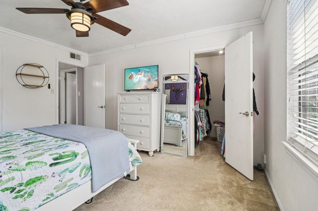 2446 E Timberview Lane, Arlington, TX 76014