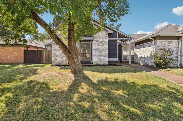 2446 E Timberview Lane, Arlington, TX 76014