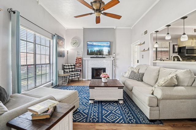 2446 E Timberview Lane, Arlington, TX 76014