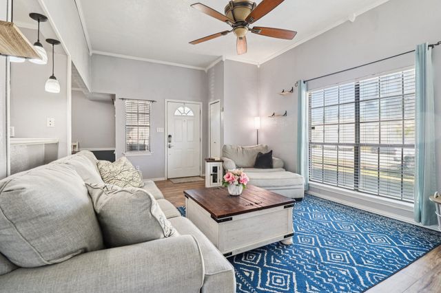 2446 E Timberview Lane, Arlington, TX 76014