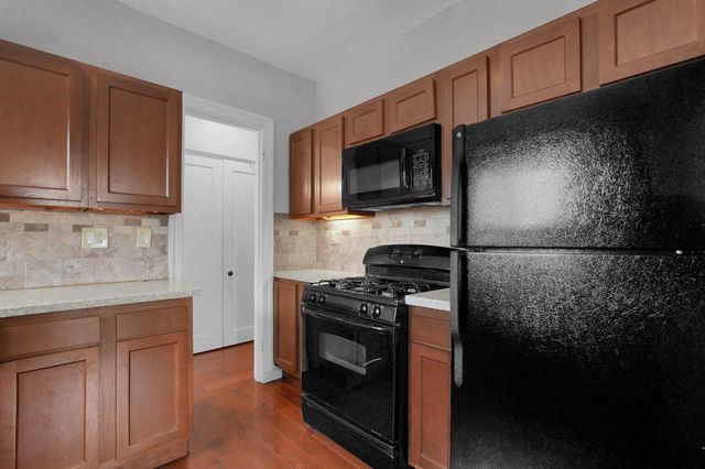 2208 Arlington Avenue, Columbus, OH 43221