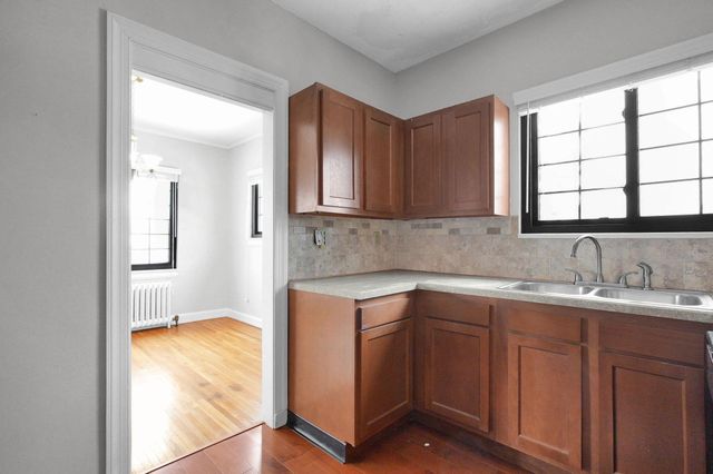 2208 Arlington Avenue, Columbus, OH 43221