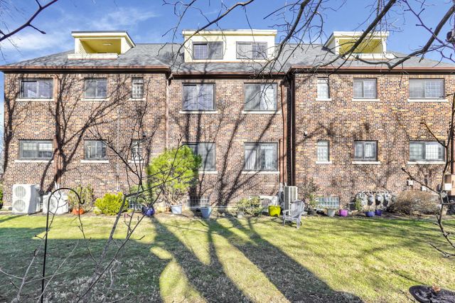 2208 Arlington Avenue, Columbus, OH 43221