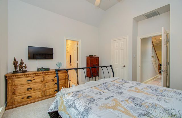 2 English Glade Court 2, The Woodlands, TX 77381