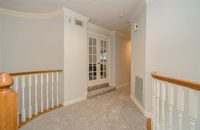 2 English Glade Court 2, The Woodlands, TX 77381