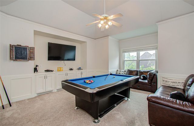 2 English Glade Court 2, The Woodlands, TX 77381