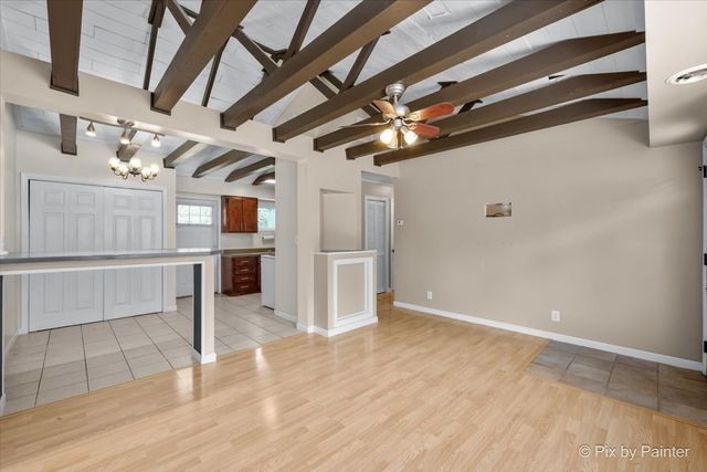 1106 Emerald Lane, Machesney Park, IL 61115