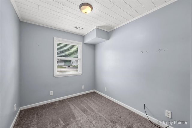 1106 Emerald Lane, Machesney Park, IL 61115