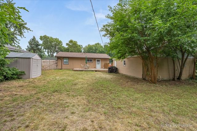 1106 Emerald Lane, Machesney Park, IL 61115