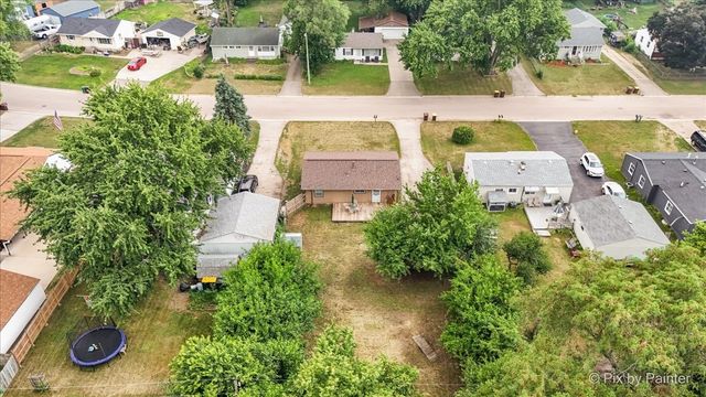 1106 Emerald Lane, Machesney Park, IL 61115