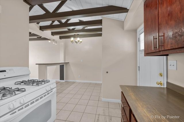 1106 Emerald Lane, Machesney Park, IL 61115