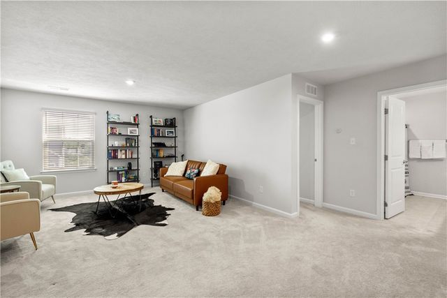 2027 PINNACLE WAY, South Park, PA 15129