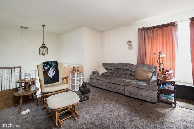 2057 GROVE ST, Allentown, PA 18104