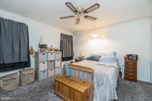 2057 GROVE ST, Allentown, PA 18104