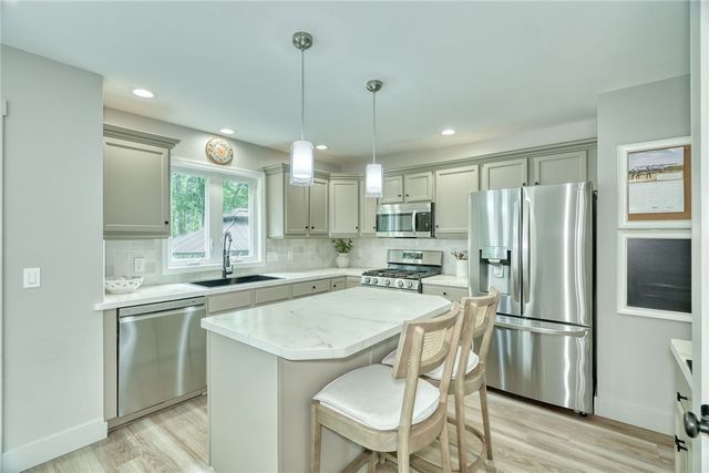 6064 Southbrook Drive, Ontario, NY 14519