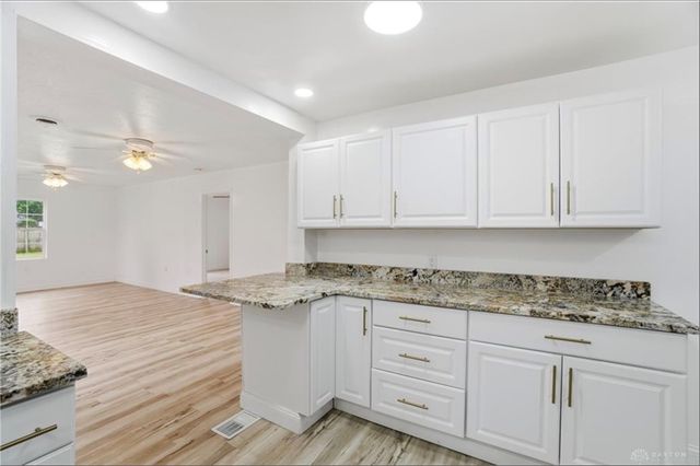 1228 Alta Vista Drive, Dayton, OH 45420