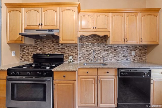 71-15 68th Street, Glendale, NY 11385