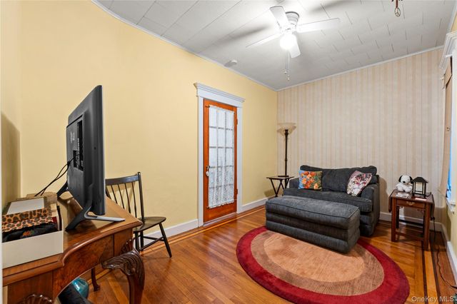 71-15 68th Street, Glendale, NY 11385
