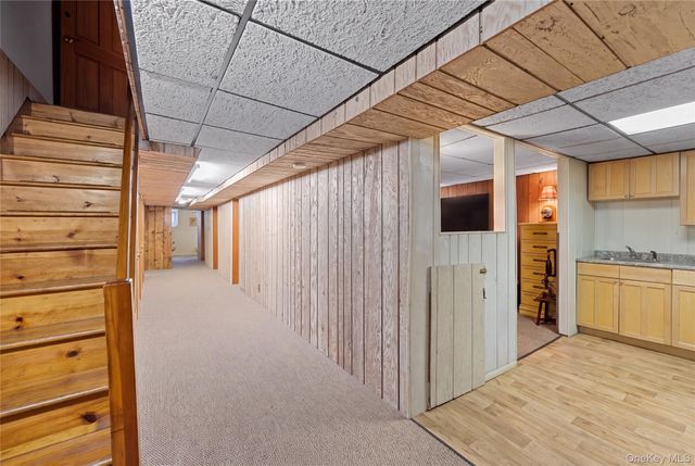 71-15 68th Street, Glendale, NY 11385