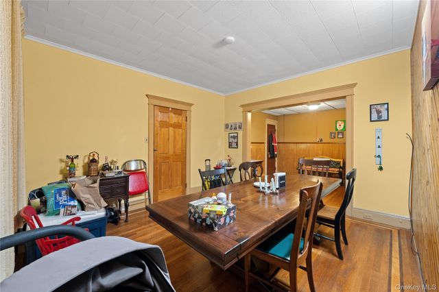 71-15 68th Street, Glendale, NY 11385
