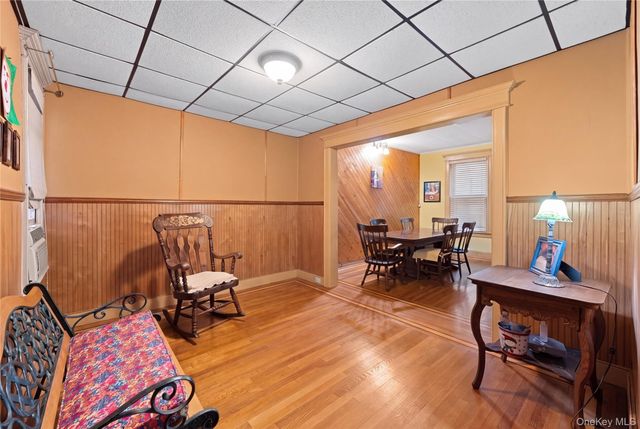 71-15 68th Street, Glendale, NY 11385