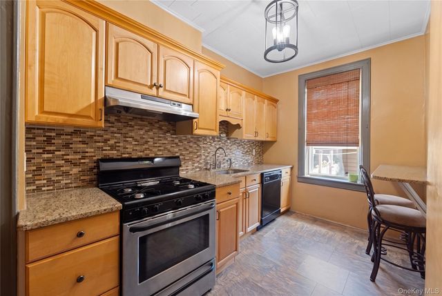 71-15 68th Street, Glendale, NY 11385