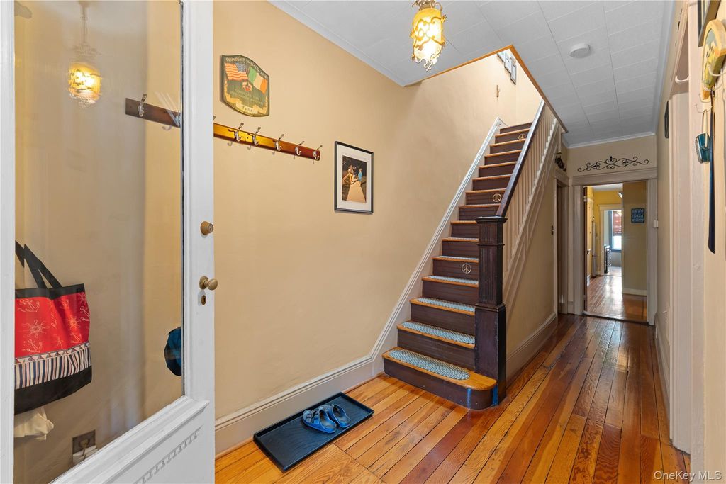 71-15 68th Street, Glendale, NY 11385 — photo 3