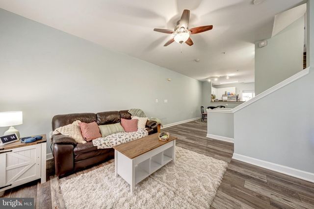 42461 ROCKROSE SQ, Brambleton, VA 20148