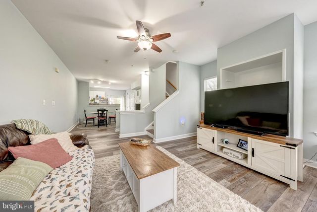 42461 ROCKROSE SQ, Brambleton, VA 20148