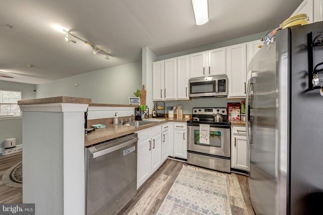 42461 ROCKROSE SQ, Brambleton, VA 20148